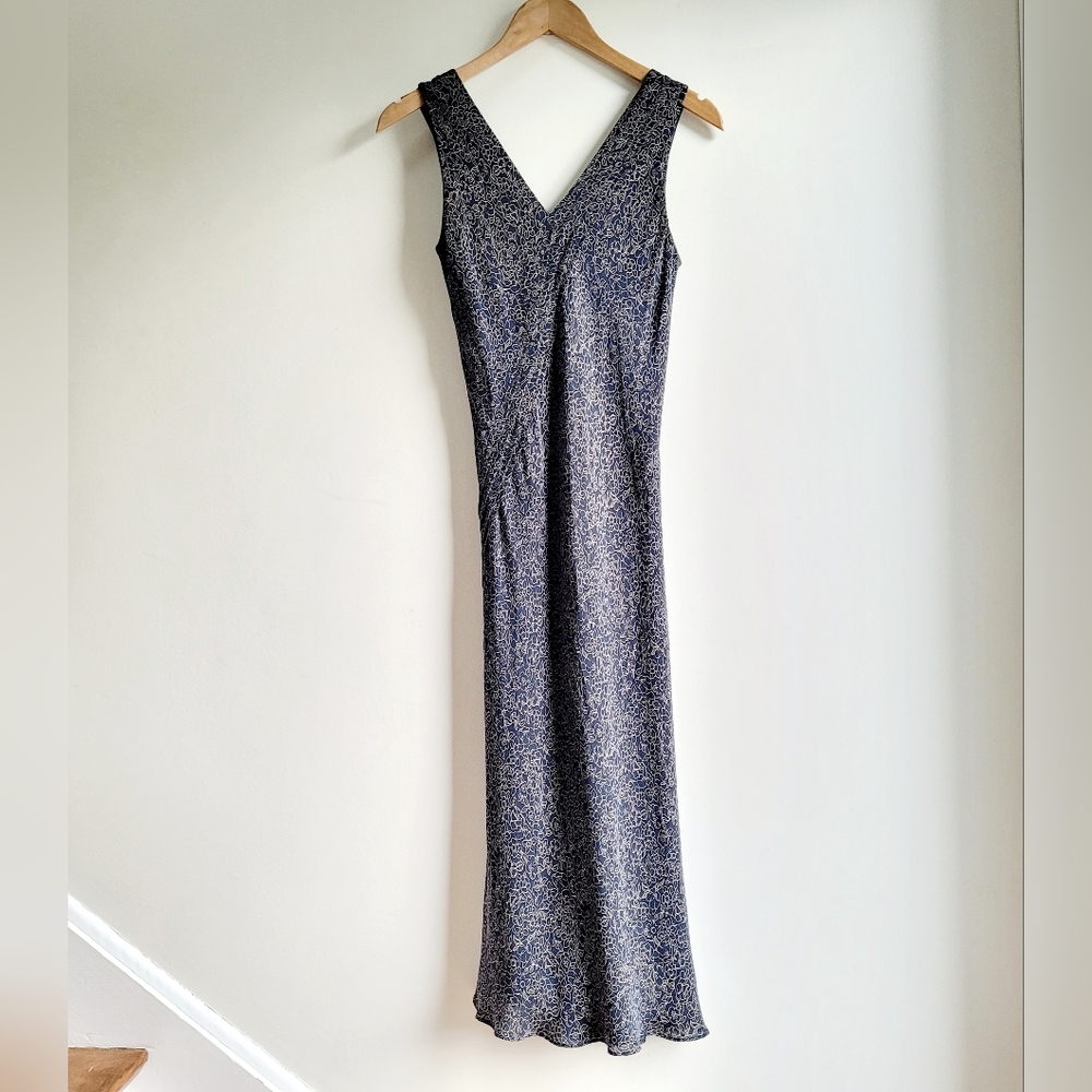 CASUAL CORNER 90's Silk Whimsical Fairy Navy Floral Sleeveless Slip Midi Dress 6 - Picture 3 of 8